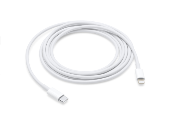 國外男人買iPhone 11 Pro“中獎”？自帶一根USB-A數據線